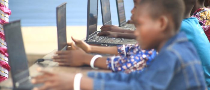 Sohon Children Working